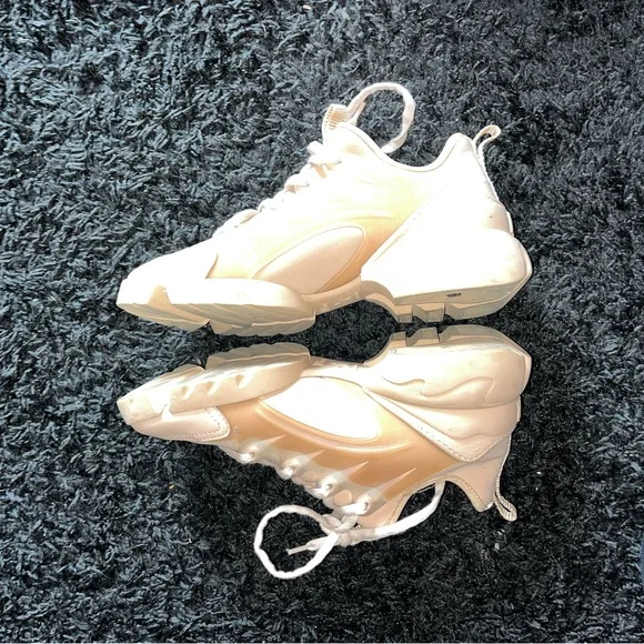 Dior Women's Nude Sneakers - Picture 5 of 8